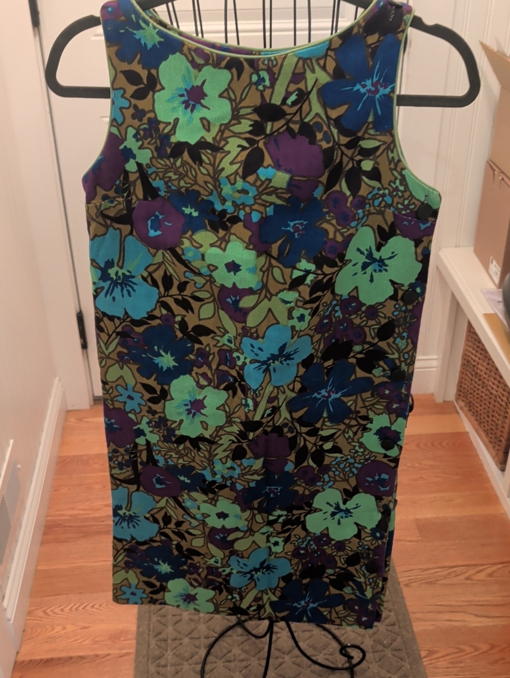 Vintage Sleeveless Floral Shift Dress in Teal, Blue & Purple